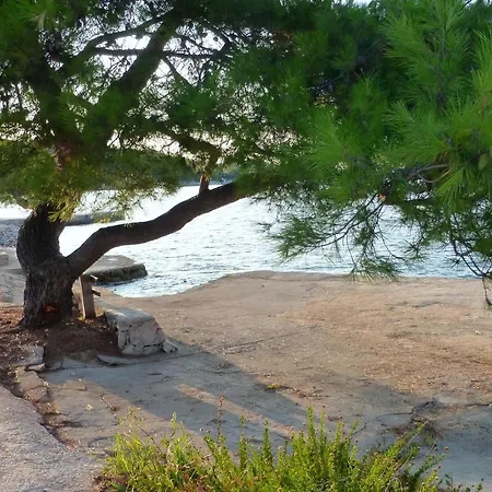 Διαμέρισμα Mali Iz 16535b Veli Iž