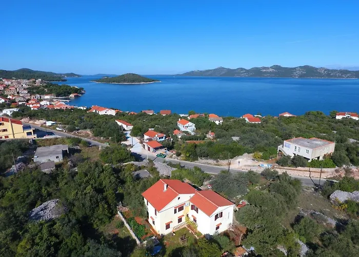 Mali Iz 16535b Διαμέρισμα Veli Iž