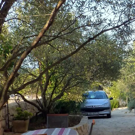 Mali Iz 16535b * Вели-Иж